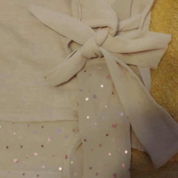 Top - Picture 4 of 4